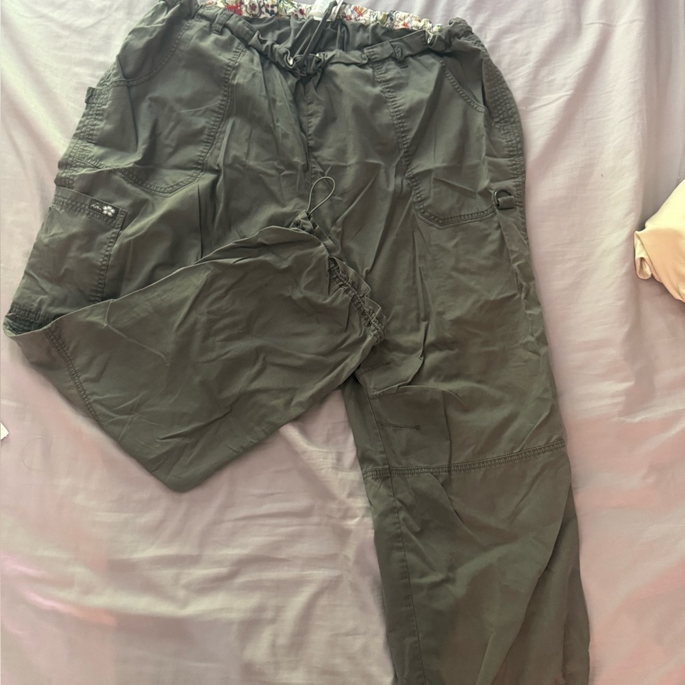 Koi Women's Cargo Scrub Pants in Dark Gray